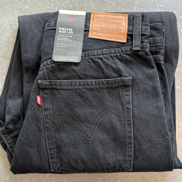 Levi's Denim - Levi’s Ribcage Wide Legs